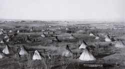 «Большой вражеский лагерь», резервация индейцев Пайн Ридж (Pine Ridge Reservation), Южная Дакота, 1891 г. фото: John C.H. Grabill.